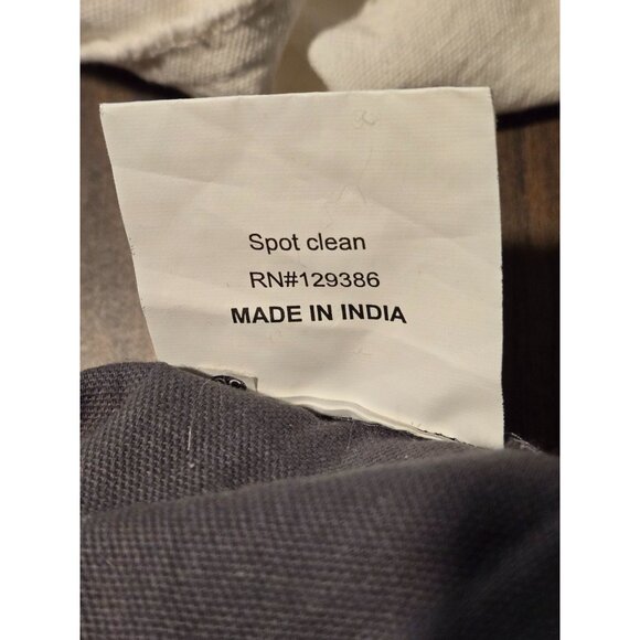 Set Of 2 Decorative Pillow Covers 18"x18" Merchant 41 Gray & White Rayon/Wool/Co - Picture 8 of 9